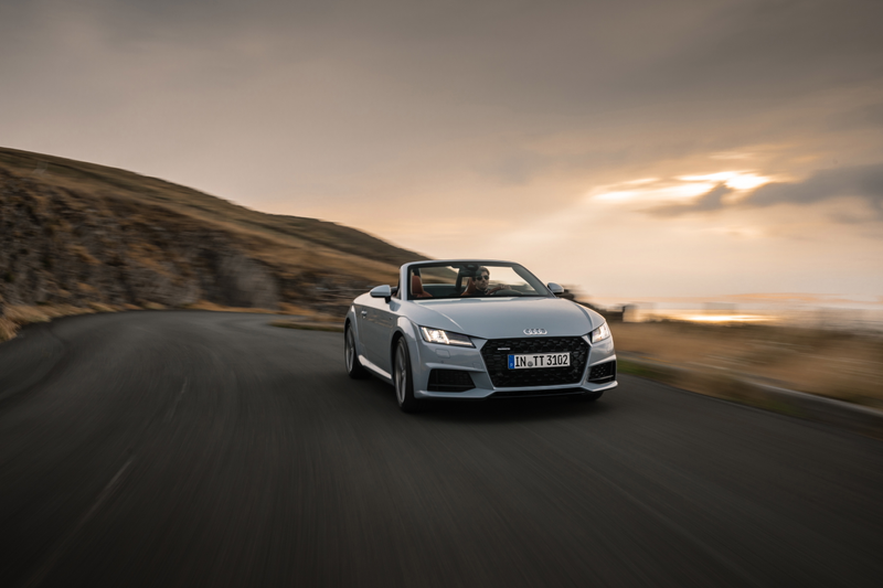 Illustration for article titled The Interior on the New Audi TT 20th Anniversary Edition Is a Stunner